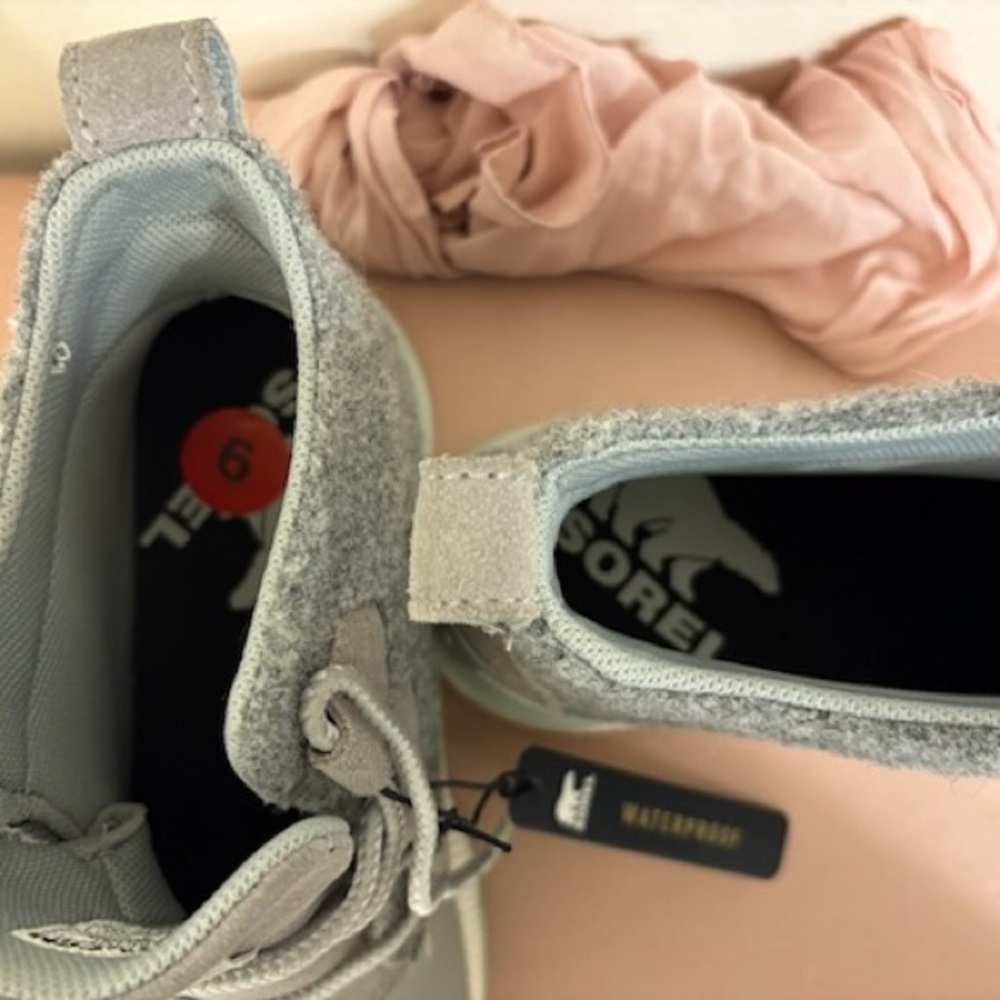 Sorel Pink and Gray High-Top Boots - Picture 8 of 10